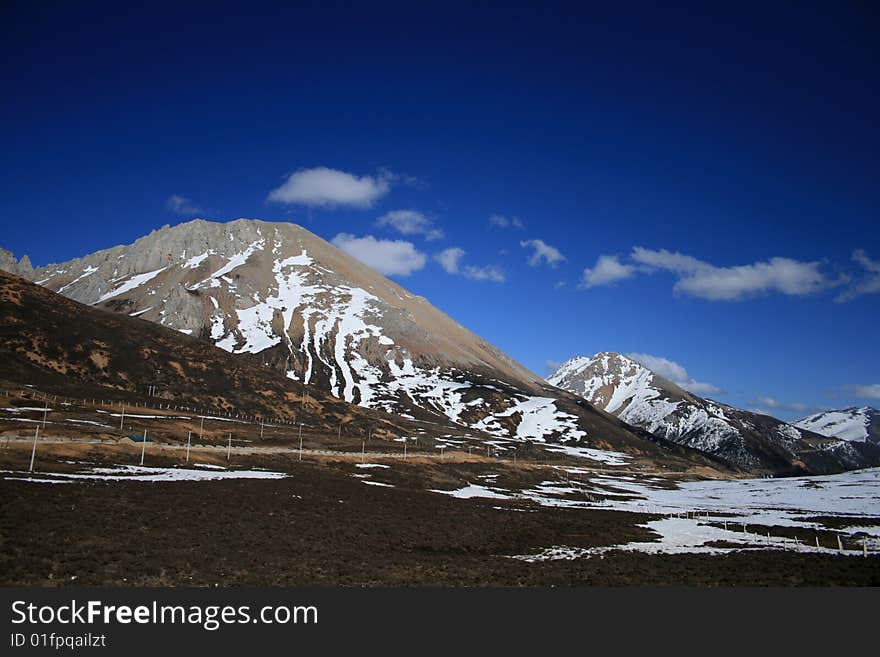 Cloud/snow mountain