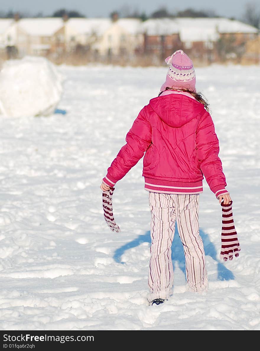 Winter play - girl in the park