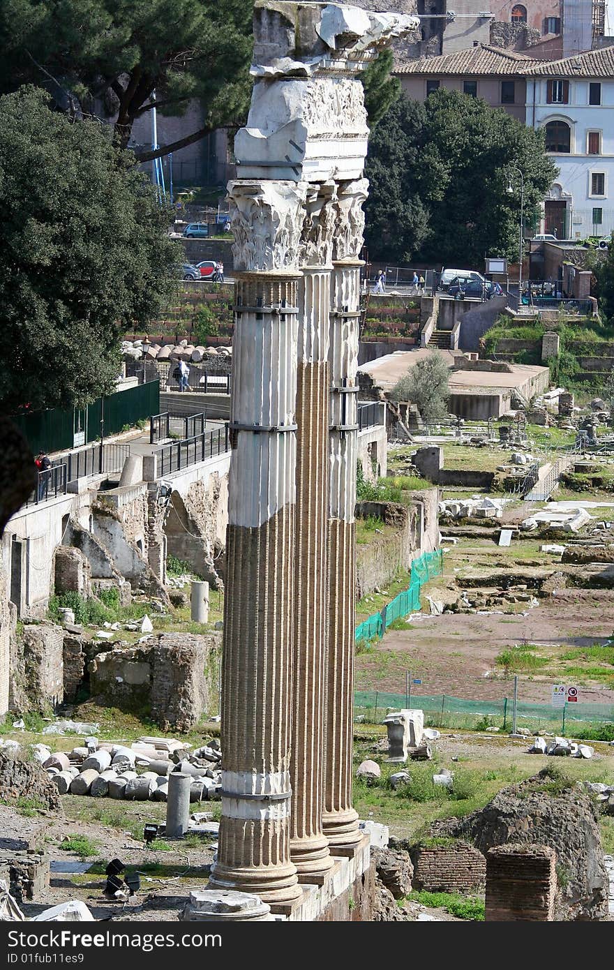 Rome-the ruins in city