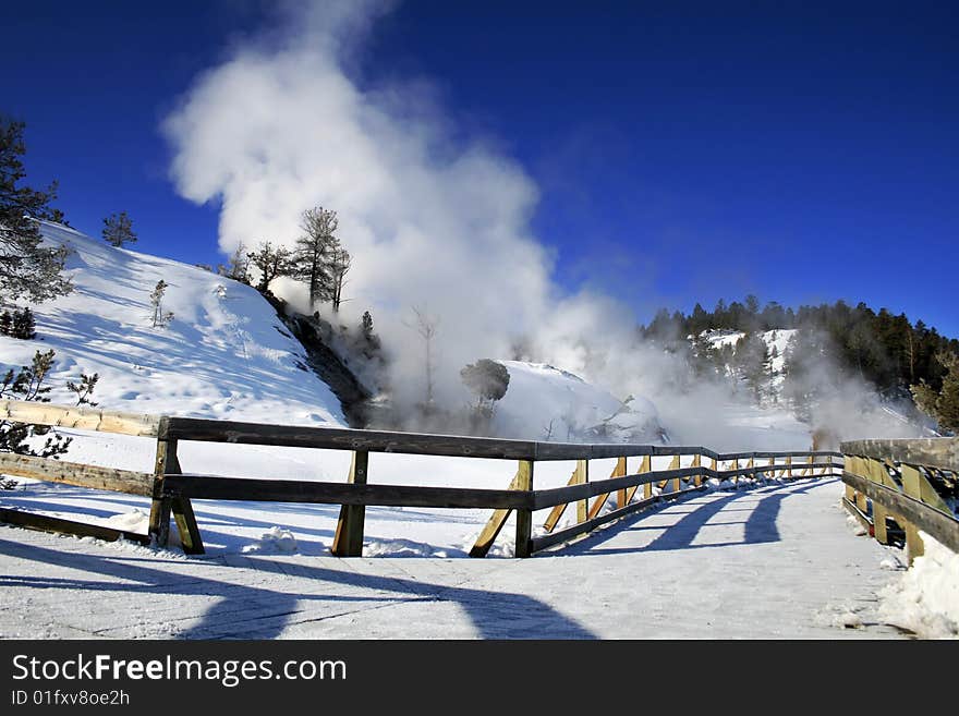 Mammoth Hot Springs Walkway