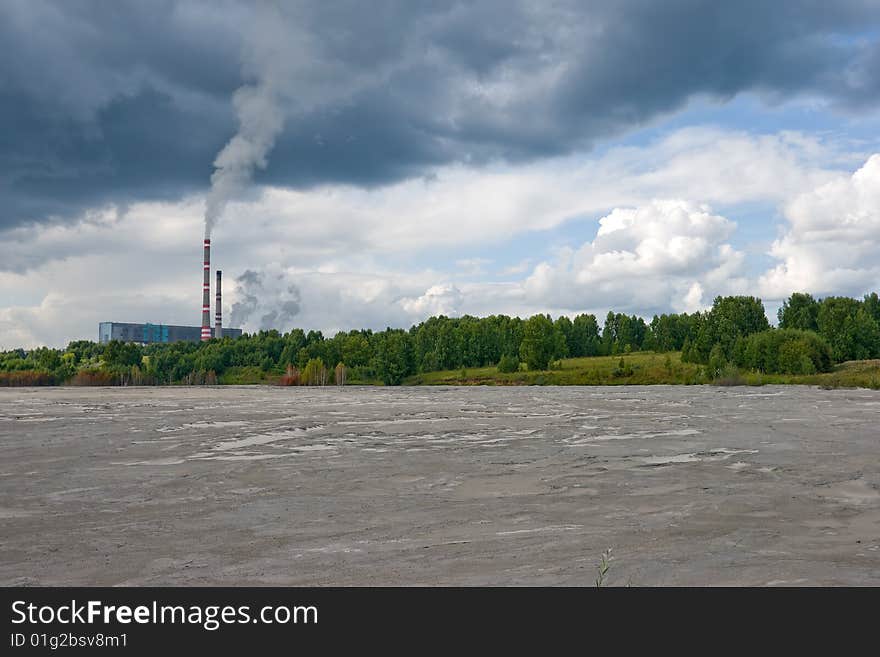 Power plant and ash-disposal area