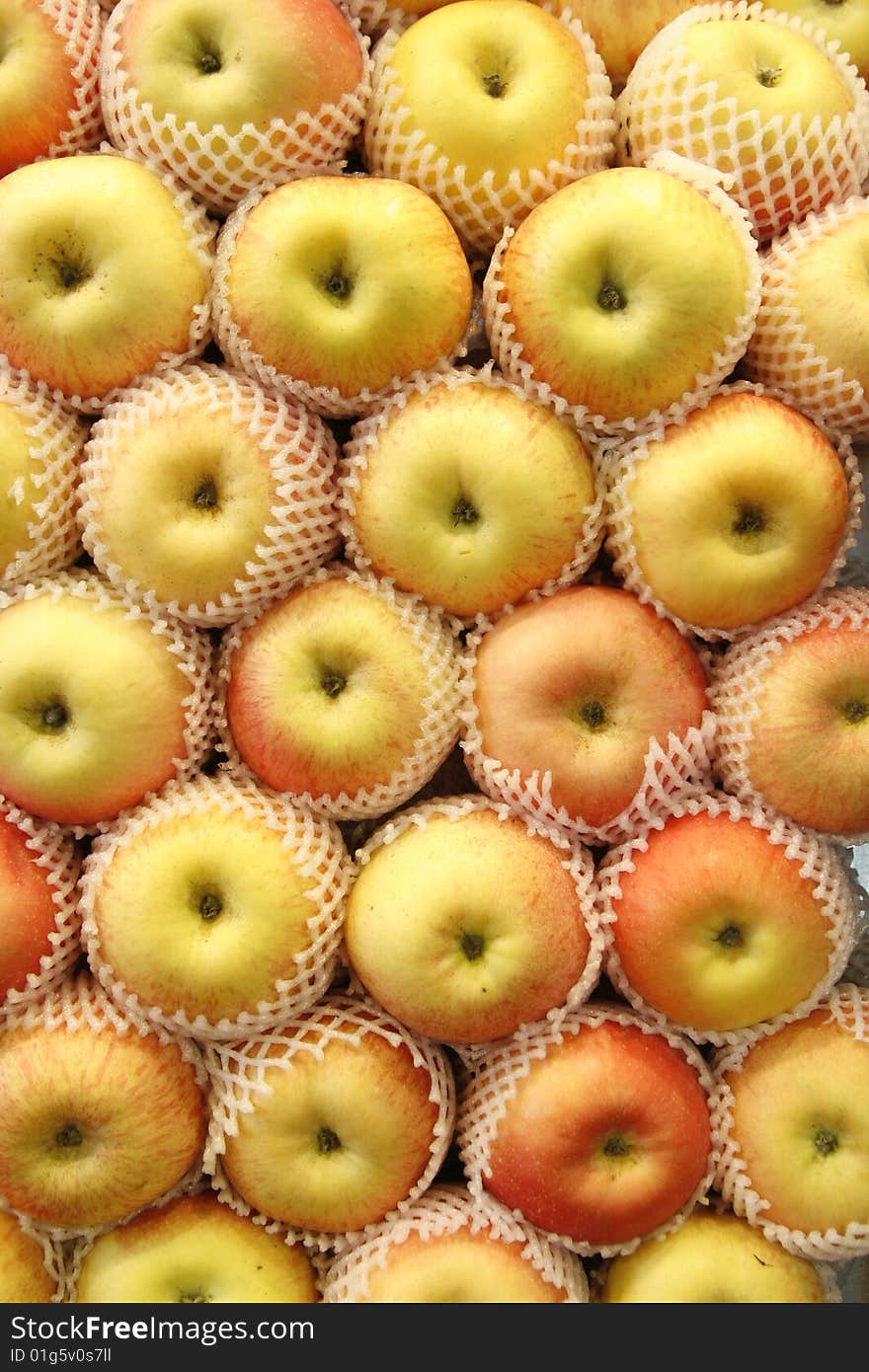 Apples, packaged neatly