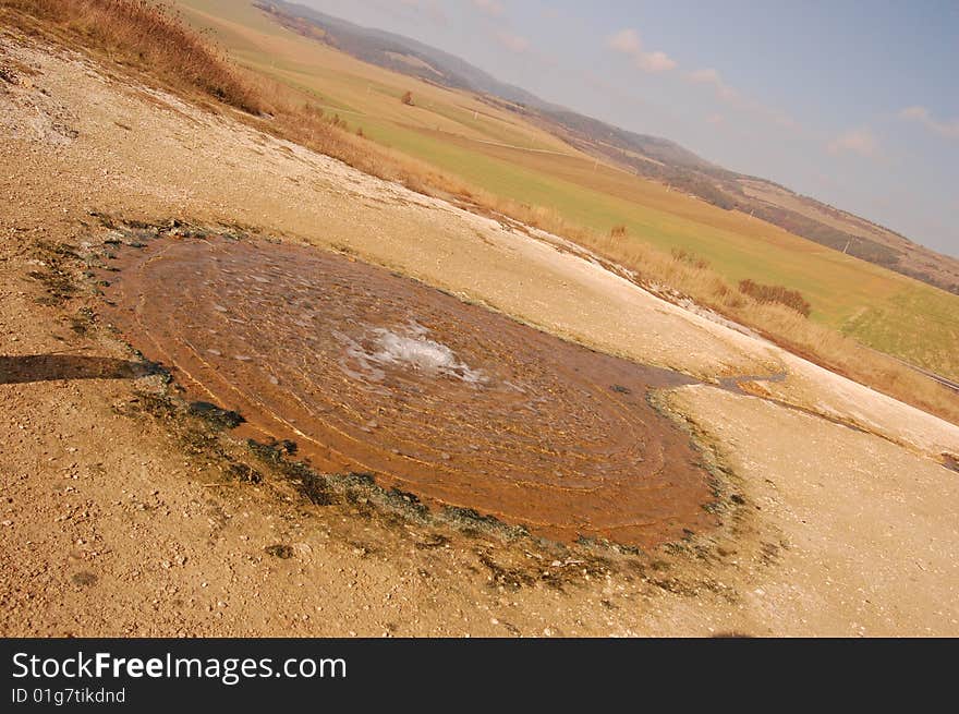 Kupa travertine in Hornádska basin 3 km west of Spiš Podhradí. Created by earthy-mineral spring water carbonic sivá chin. Water with high salt content makes the presence of numerous slanomilných plants. Senior jezírko. Extrude spring at the foot and 2 covered drinking fountains. Kupa travertine in Hornádska basin 3 km west of Spiš Podhradí. Created by earthy-mineral spring water carbonic sivá chin. Water with high salt content makes the presence of numerous slanomilných plants. Senior jezírko. Extrude spring at the foot and 2 covered drinking fountains