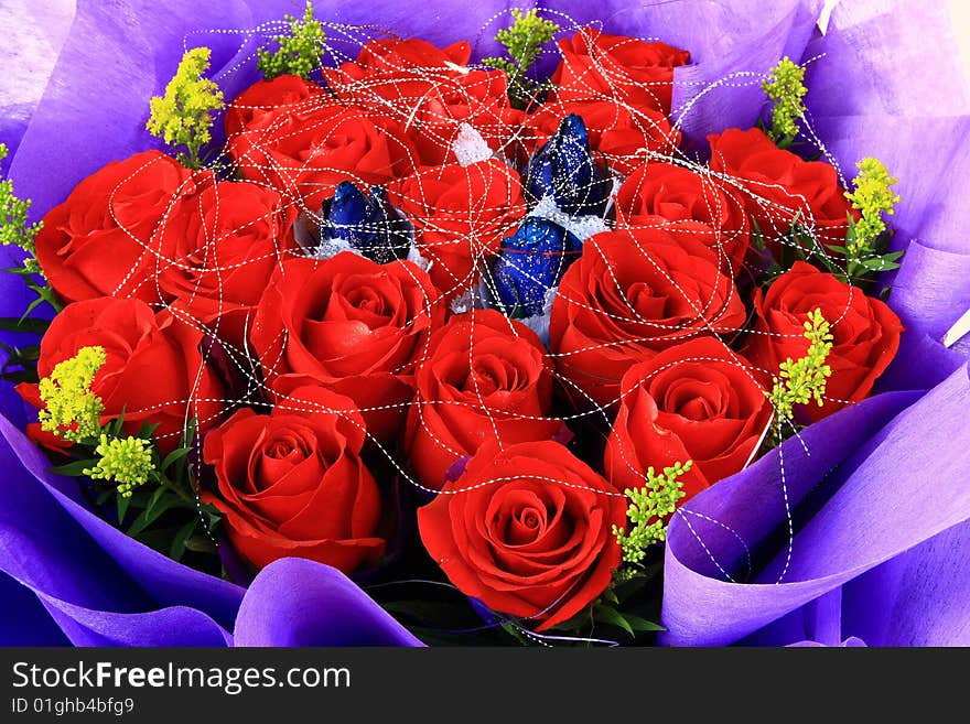 A bouquet of red roses, romantic love