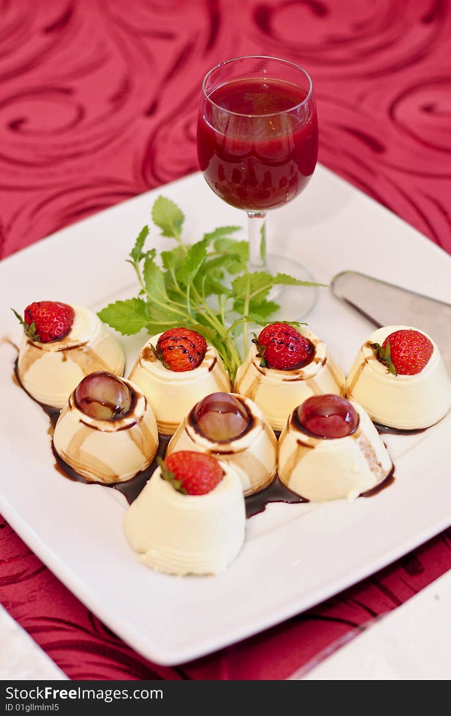 3 types of dessert glass with strawberry and cherry fruit