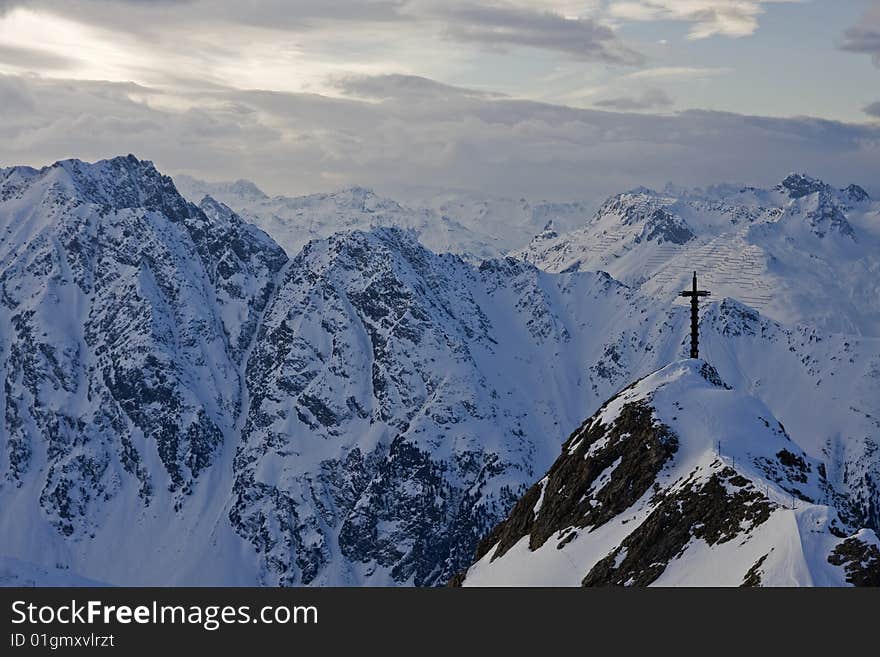 Ski rest in the Alpes. Skiing