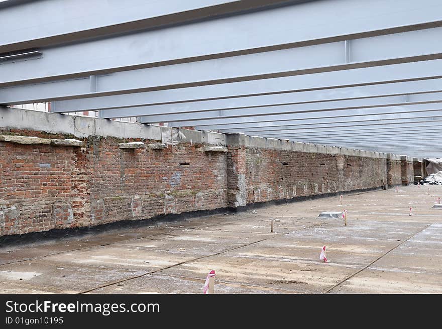 Installation of overlapping beams of an old building. Installation of overlapping beams of an old building.