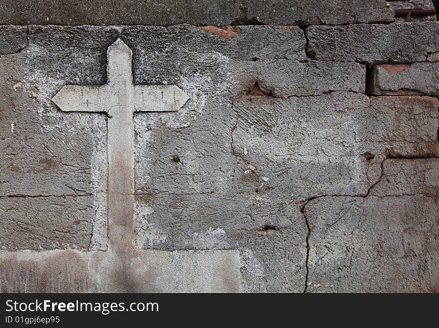 A cross cut in cement. A cross cut in cement