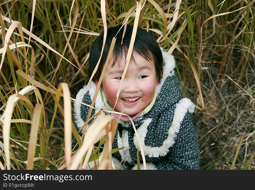 Chinese little child 
in the jieyang park