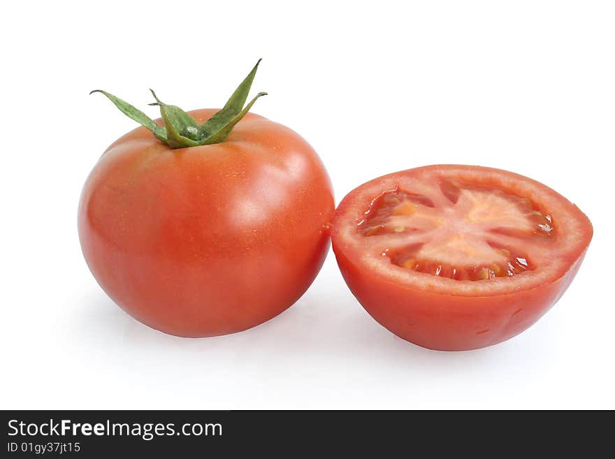 Fresh tomato on white background。