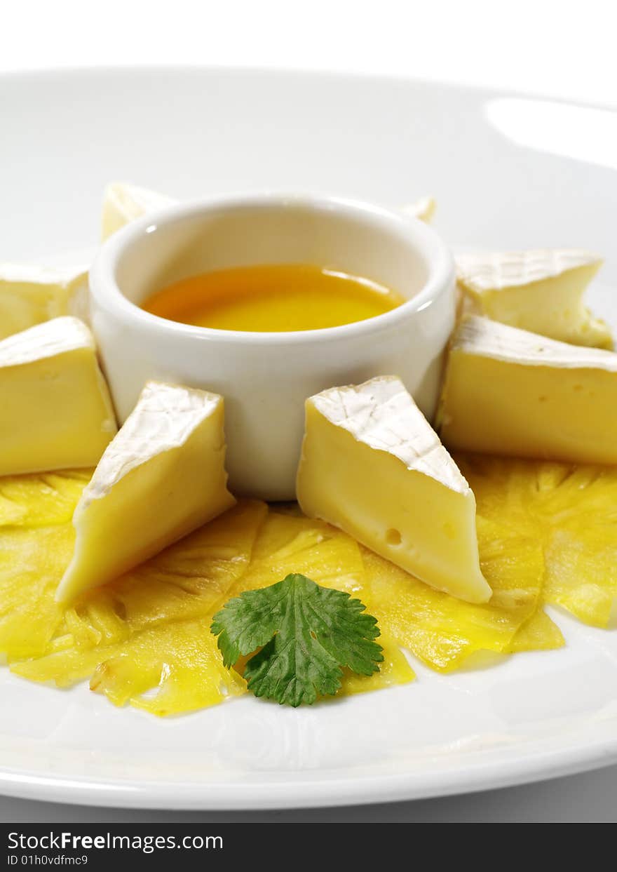 Soft Cheese with Honey Sauce