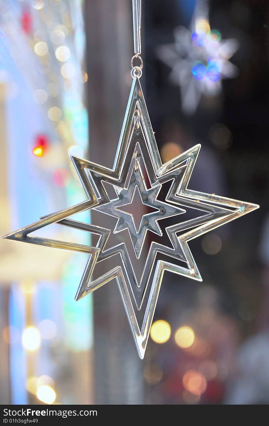 Suspended Christmas decor - shiny star