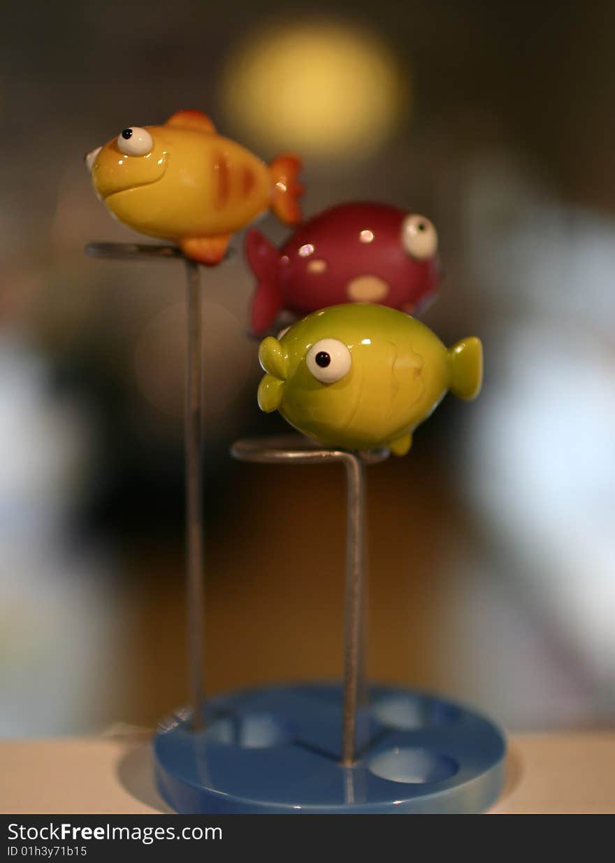 Colorful fish style tooth brush stand