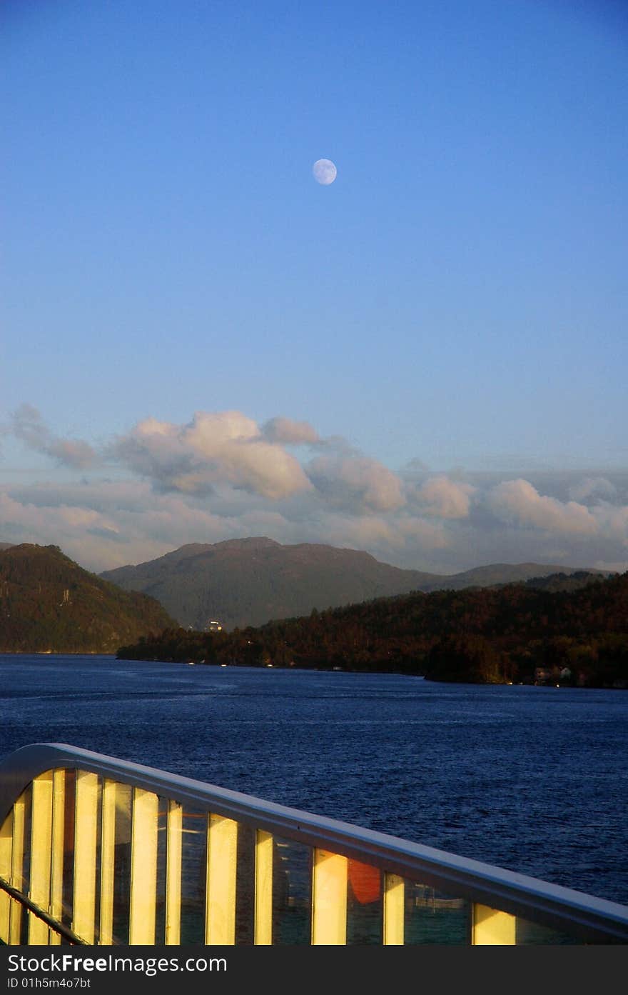 Beautify weekend, and take the trip by ferry, What a relaxing trip!!