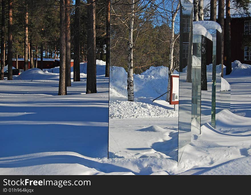 Mirrow construction in the swedish park