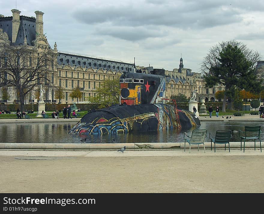 Strange things sometimes appear near the Louvre Museum. Strange things sometimes appear near the Louvre Museum.