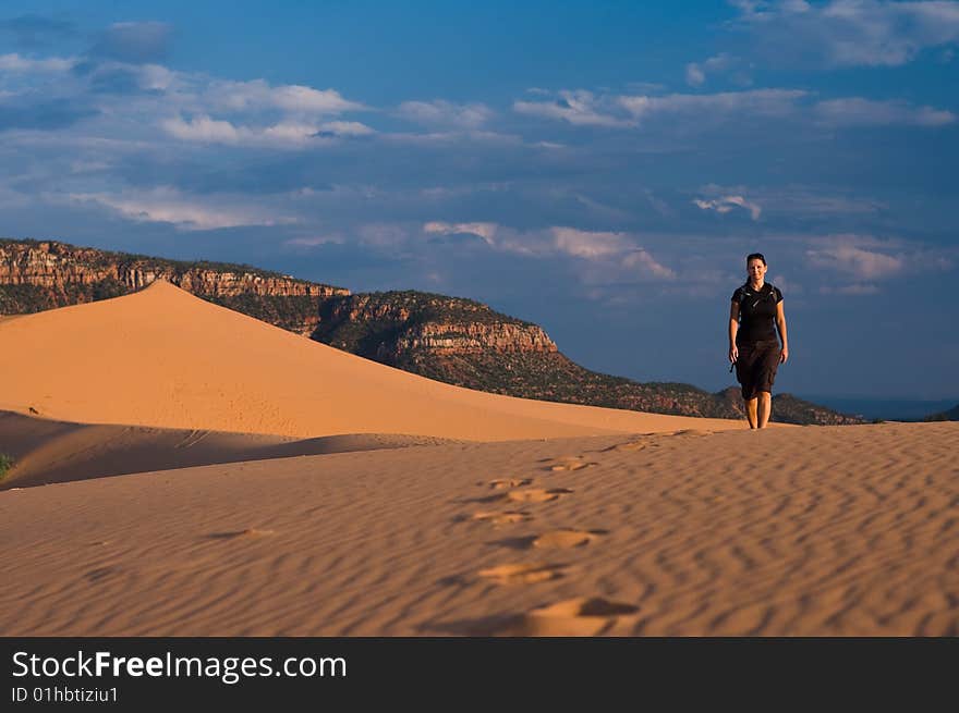 Hiking Coral Pink Sand Dunes