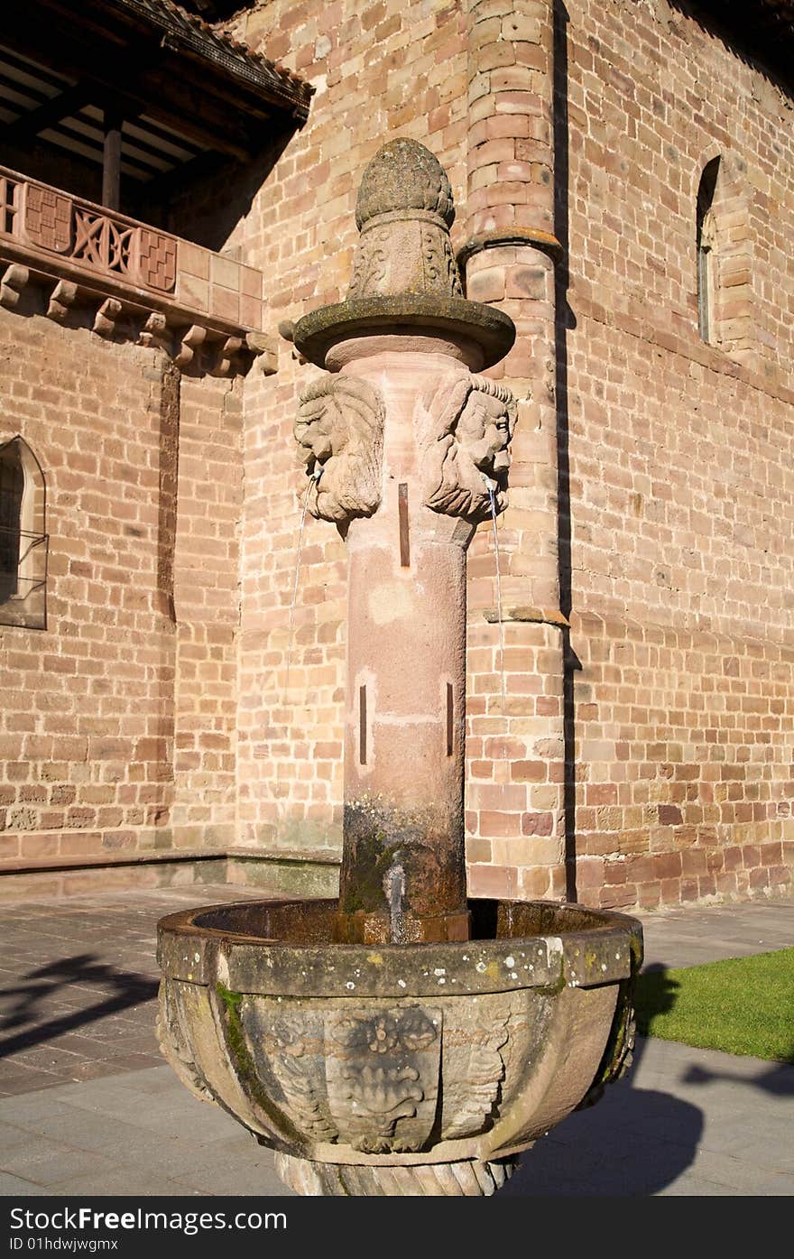 Four Faces Fountain