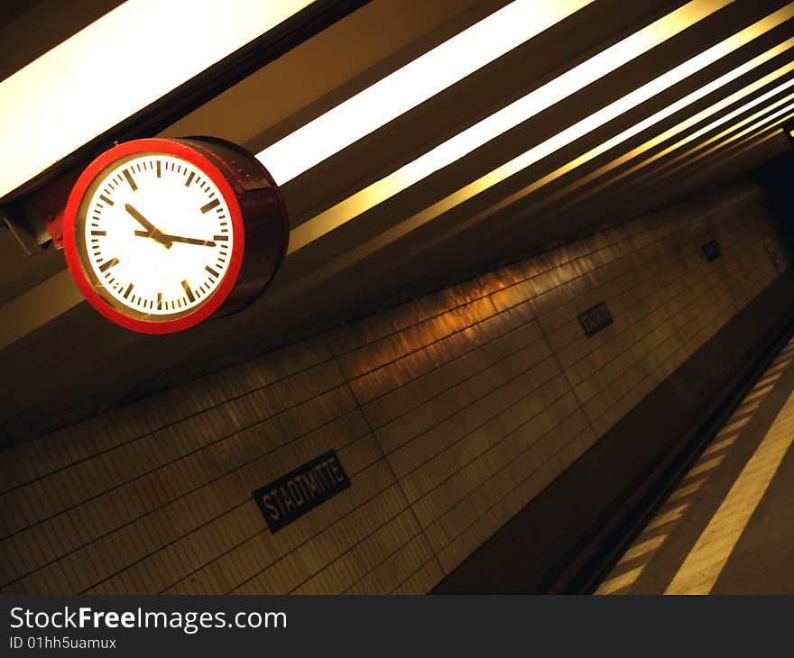 Subway Clock