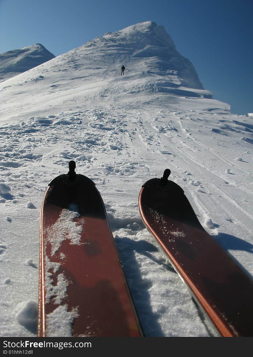 Extreme ski (skitouring) on snowy mountains