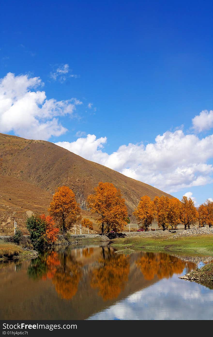 It is beautiful in chuanxi at autumn. It is beautiful in chuanxi at autumn