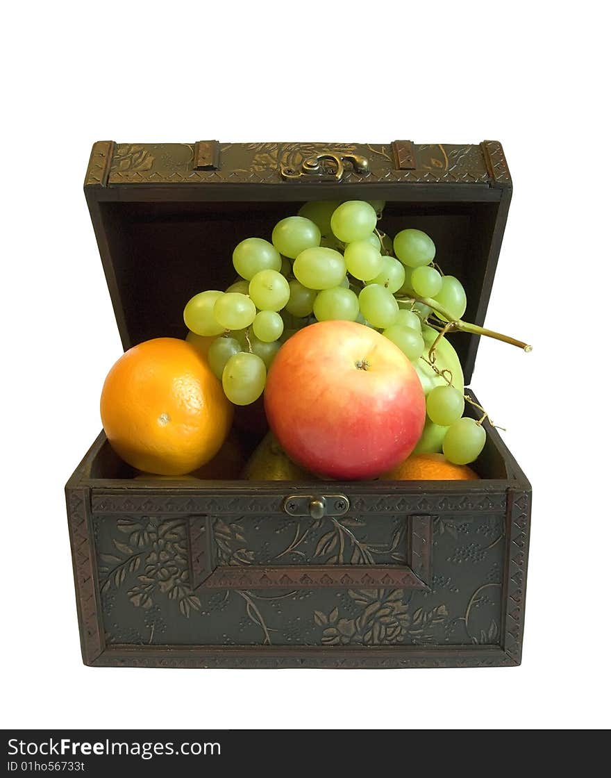 Fresh fruits in a wood chest