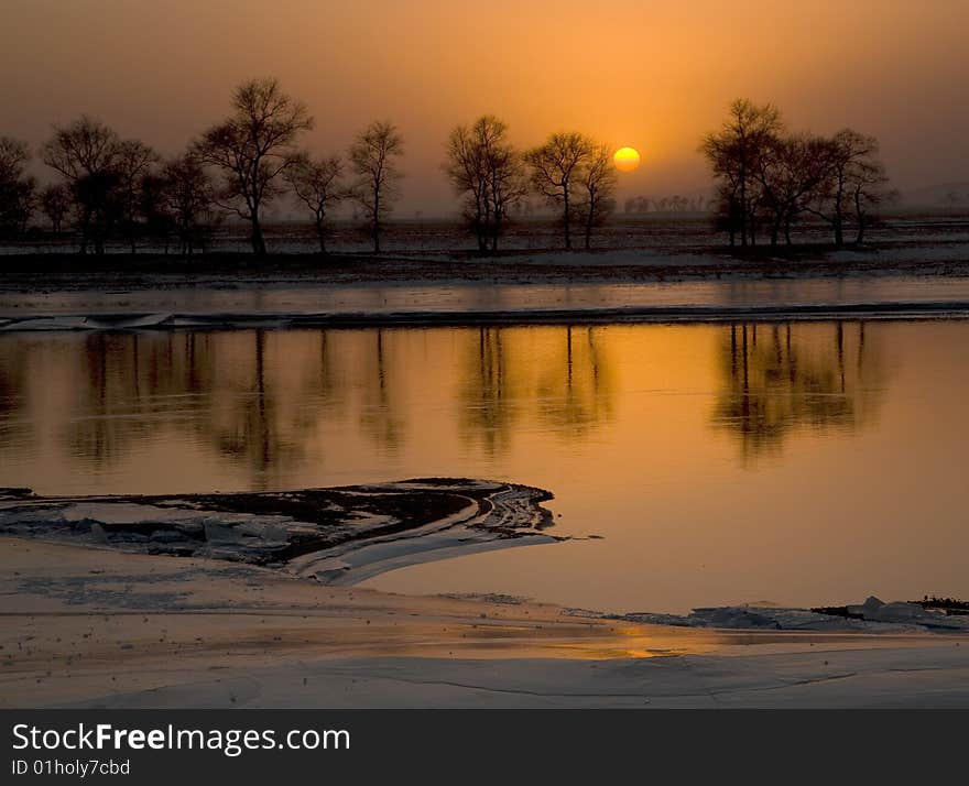 Sunset in winter,a pieceful view