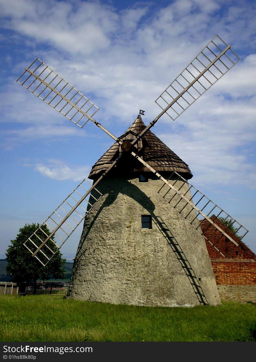 Wind mill