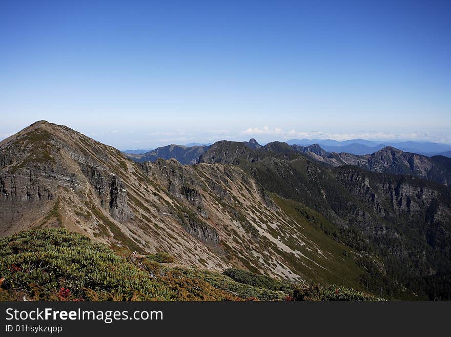 Taiwan's beautiful snowy mountain