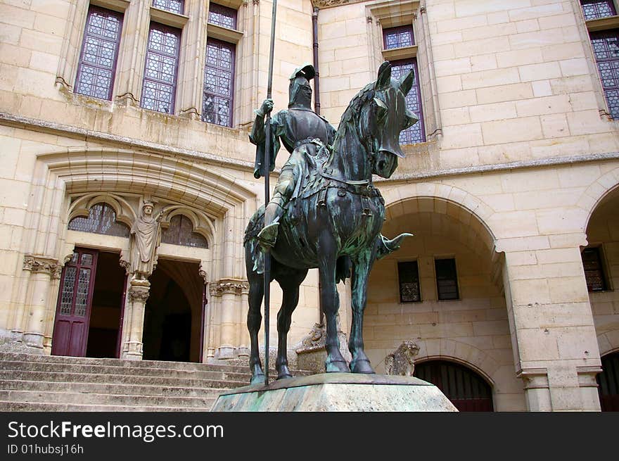 Statue of a knight on a horse in Pierrefonds, France. Statue of a knight on a horse in Pierrefonds, France