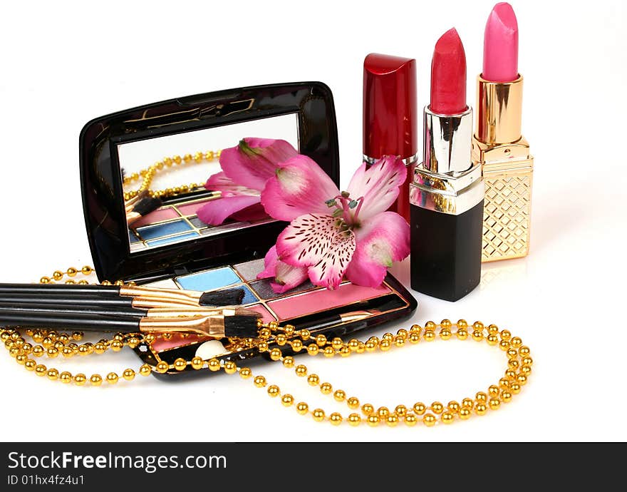 Female decorative cosmetics