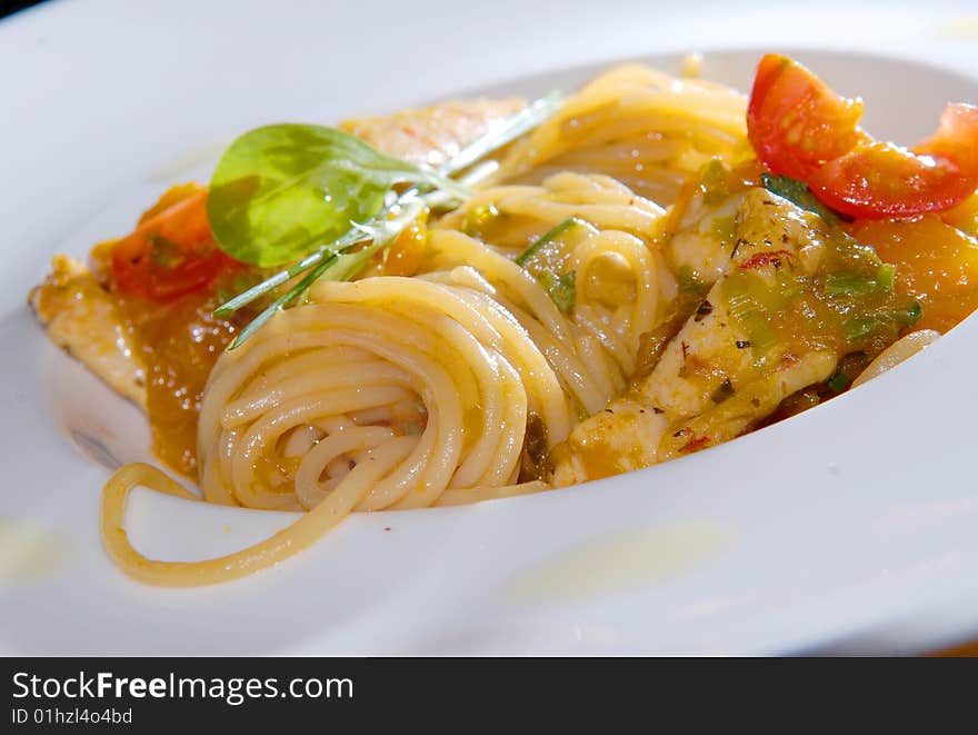 Spaghetti with vegetables