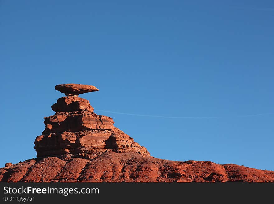 Mexican Hat rock near Moab, Utah (USA)