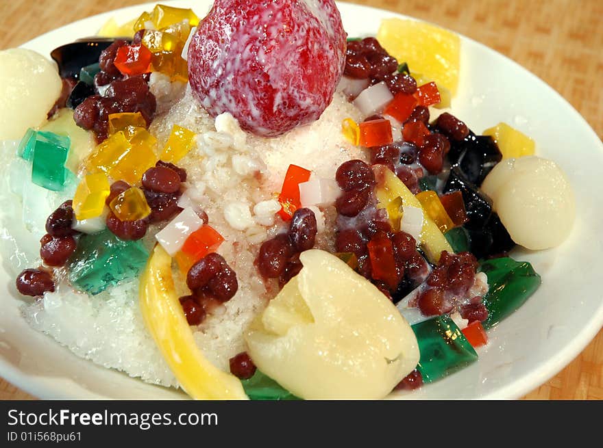 Frozen asian fruit dessert