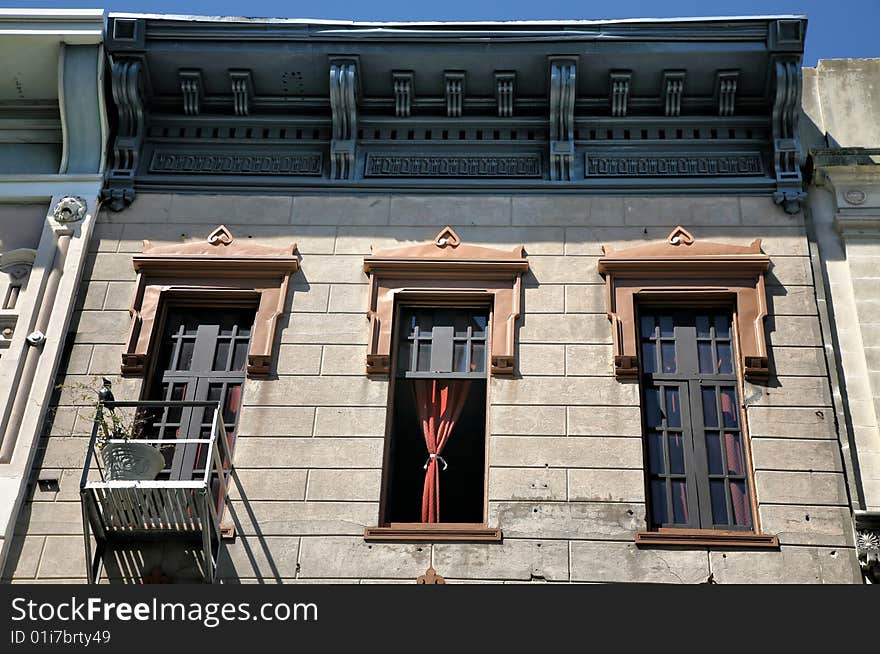 3 windows on a tenement