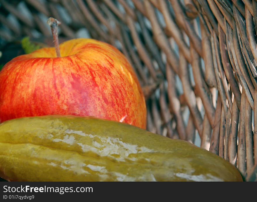 Apple and cucumber in the lug. Apple and cucumber in the lug