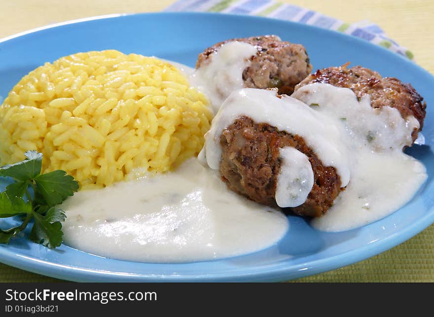 Rice with meat balls