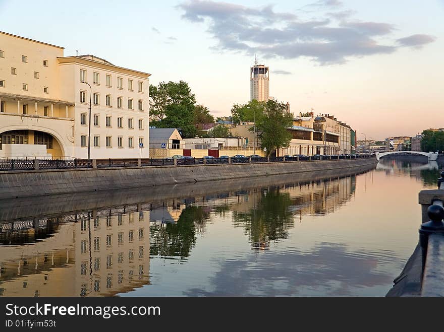 The derivation channel in Moscow, Mirror reflexion in the evening