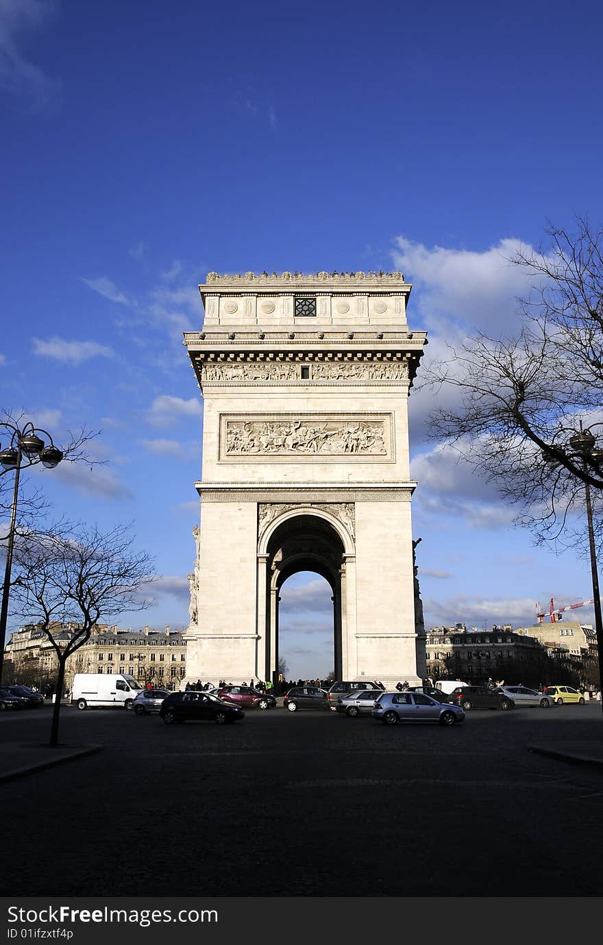 Arch Building In Paris