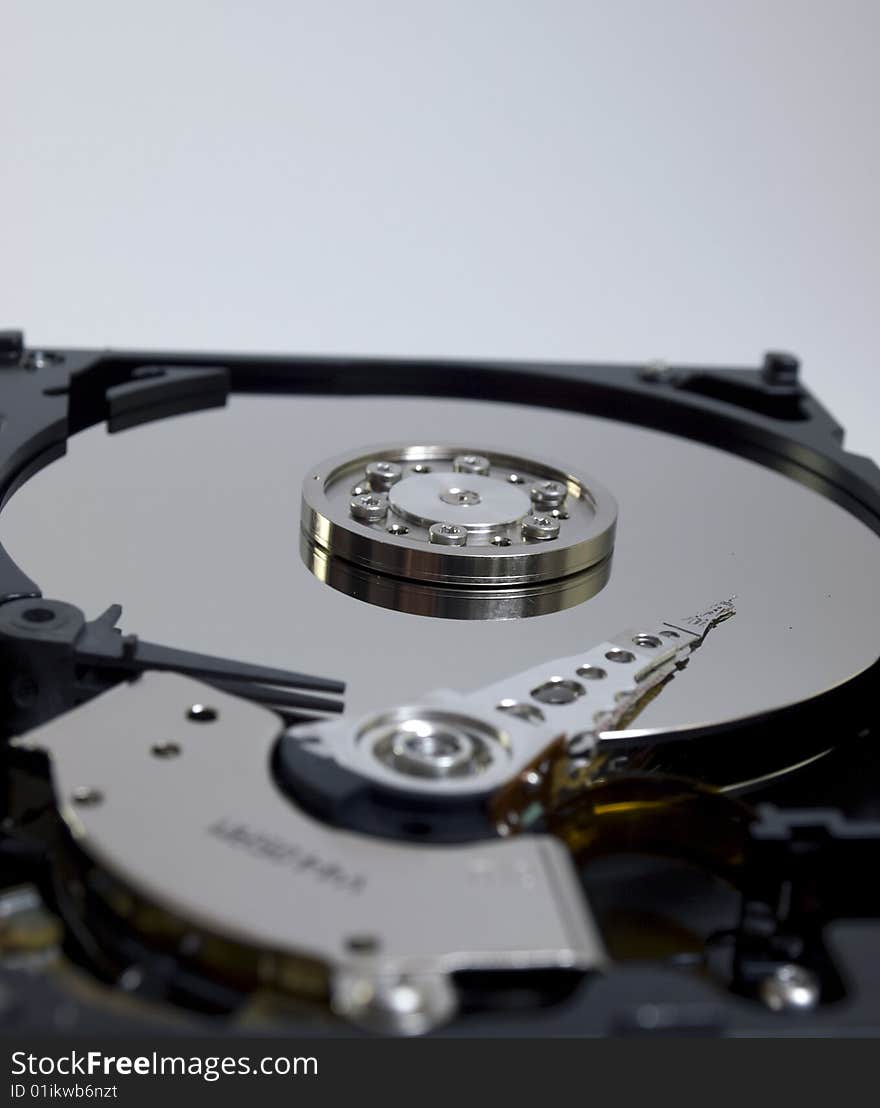 Hard drive, allows to keep information in greater