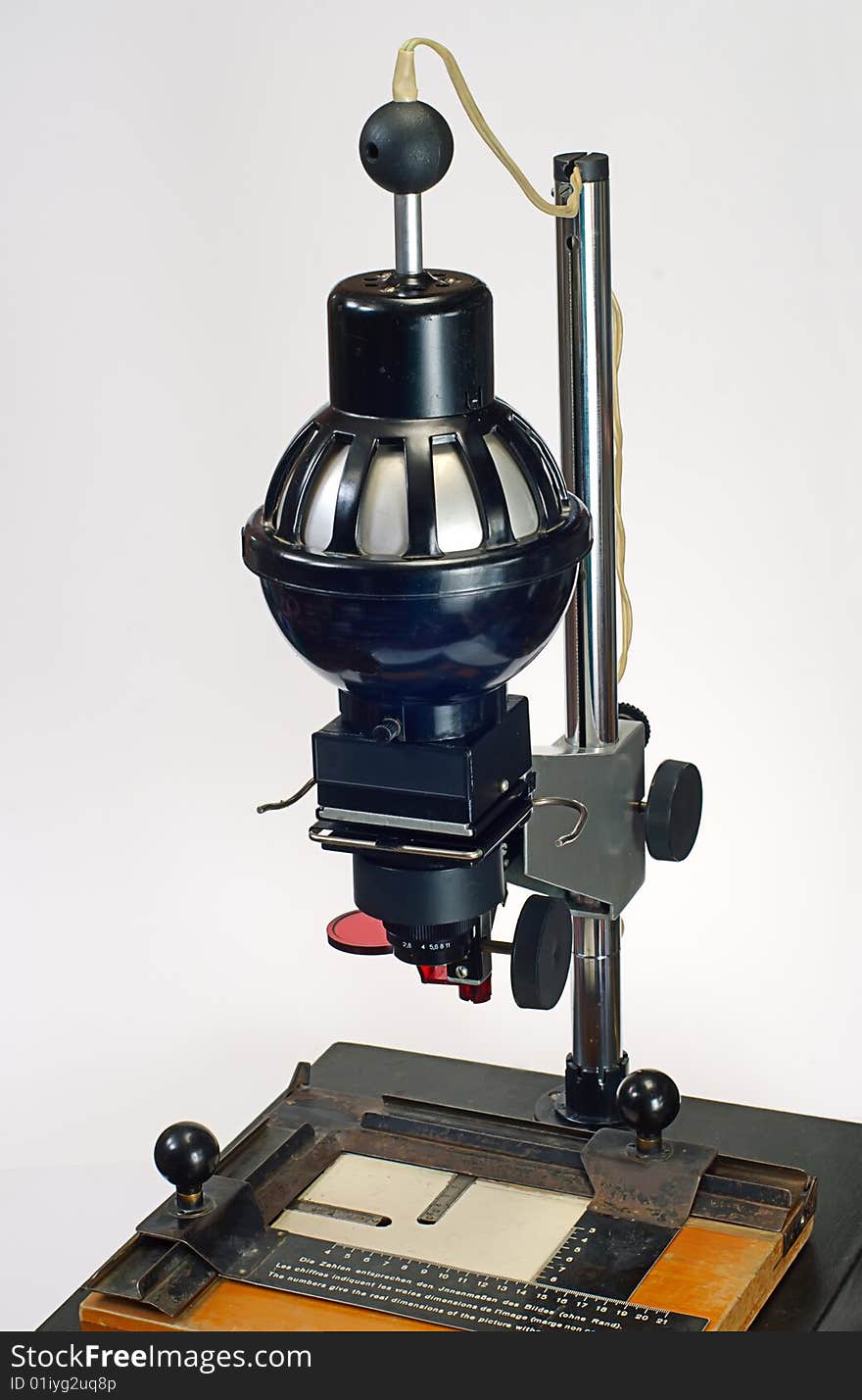 Photographic enlarger