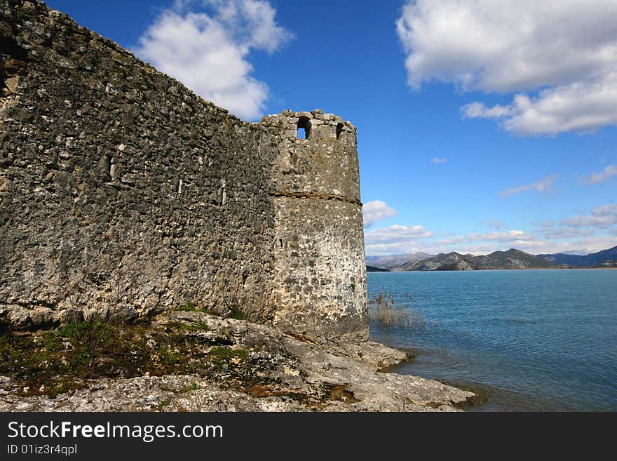 Castle Lesendro