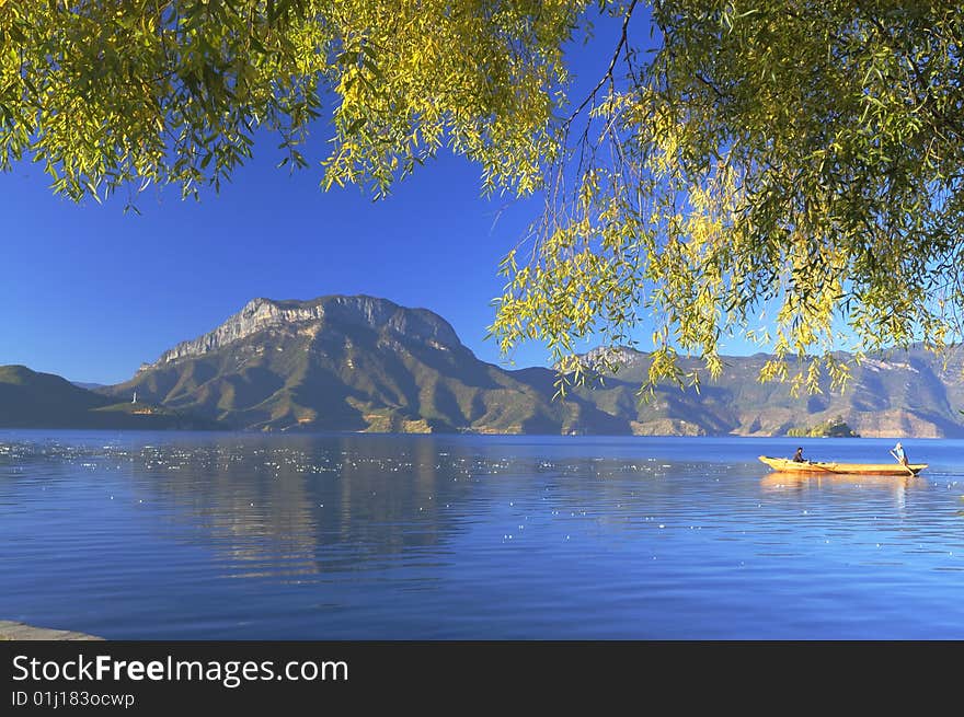 Autumn scenery of the lake