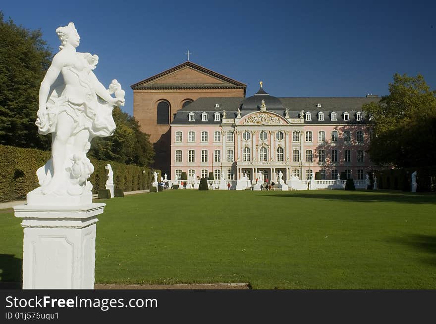 Palace and grounds with sculpture from France. Palace and grounds with sculpture from France