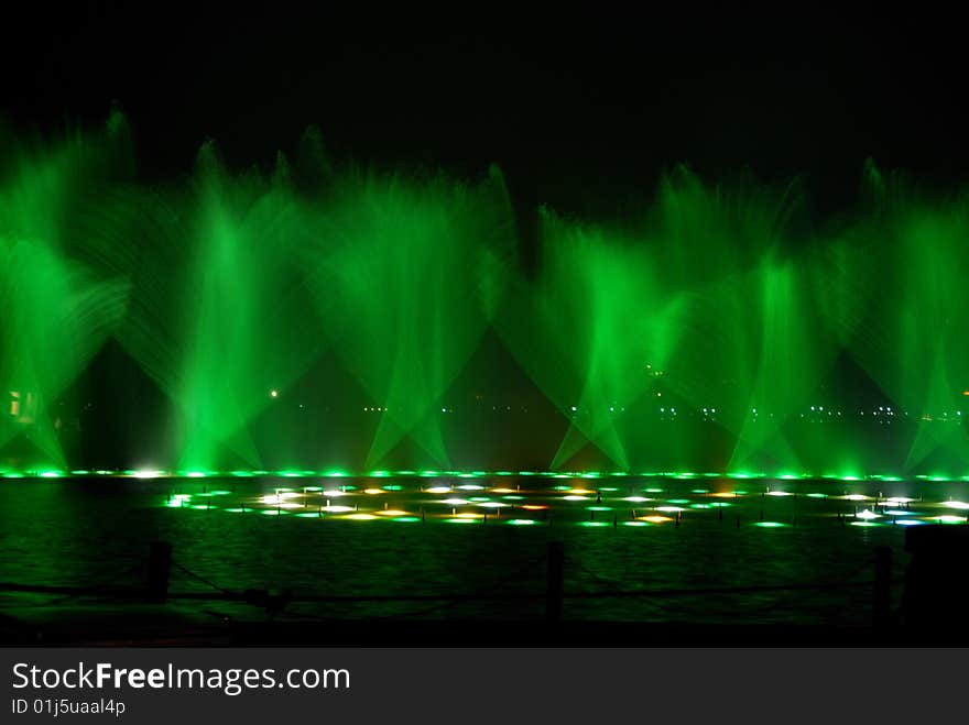 Night fountain_10