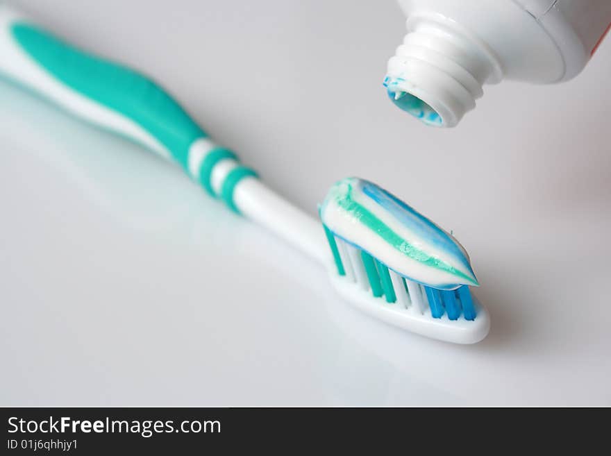 Close-up pictuer of toothpaste and toothbrush