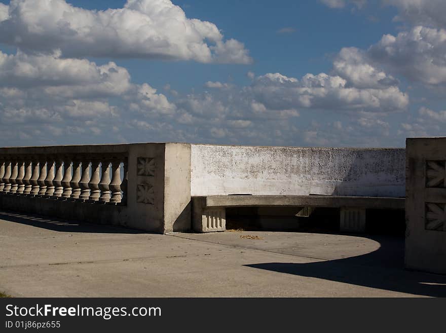 The Bayshore Greenway is a favorite of locals, especially joggers, runners, skaters, and bikers, for its scenic views of the bay and 4.5 miles of the world's longest continuous sidewalk, which starts on the north at Columbus Statue Park and ends at Gandy Boulevard. Bayshore Boulevard also is the site of Tampa's annual Gasparilla parade. The Bayshore Greenway is a favorite of locals, especially joggers, runners, skaters, and bikers, for its scenic views of the bay and 4.5 miles of the world's longest continuous sidewalk, which starts on the north at Columbus Statue Park and ends at Gandy Boulevard. Bayshore Boulevard also is the site of Tampa's annual Gasparilla parade.