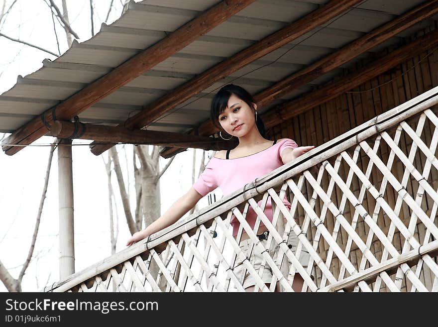 A young asian girls dressed in beautiful fashion。. A young asian girls dressed in beautiful fashion。