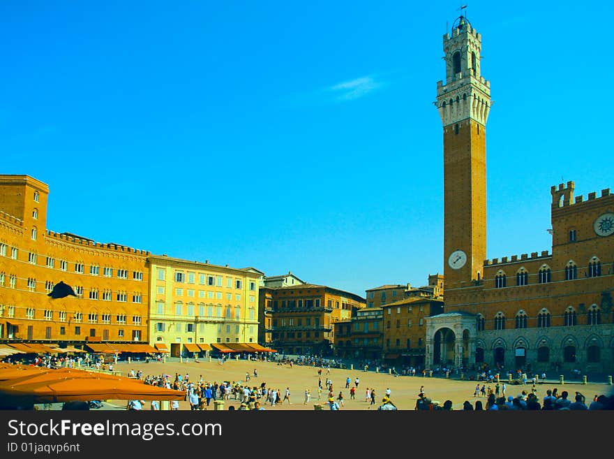 View Of  Famouse Siena Main Square