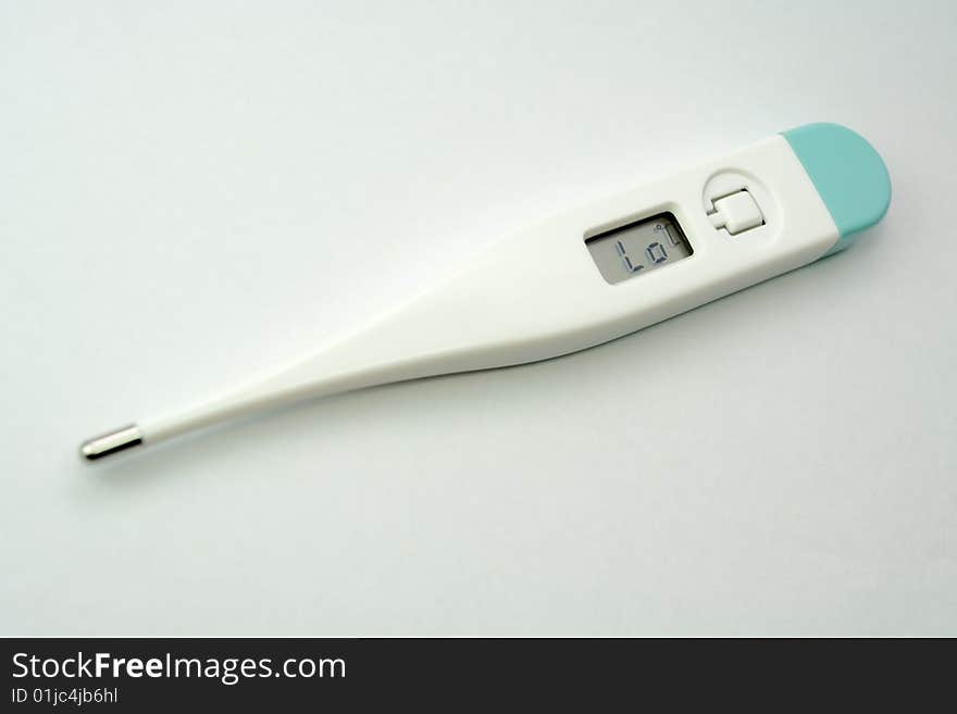 Digital thermometer